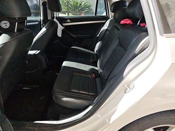Volkswagen Gran Lavida 2015, 38400 км, за 9999999 USD - фото 18
