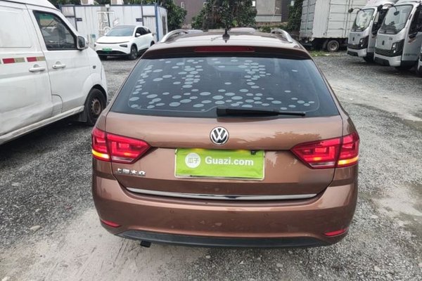 Volkswagen Gran Lavida 2015, 99300 км, за 6476 USD
