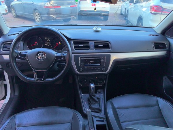 Volkswagen Gran Lavida 2015, 116000 км, за 6743 USD - фото 13