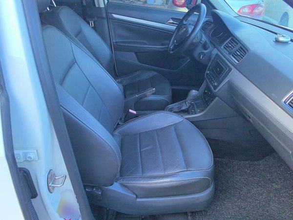 Volkswagen Gran Lavida 2015, 116000 км, за 6743 USD - фото 23