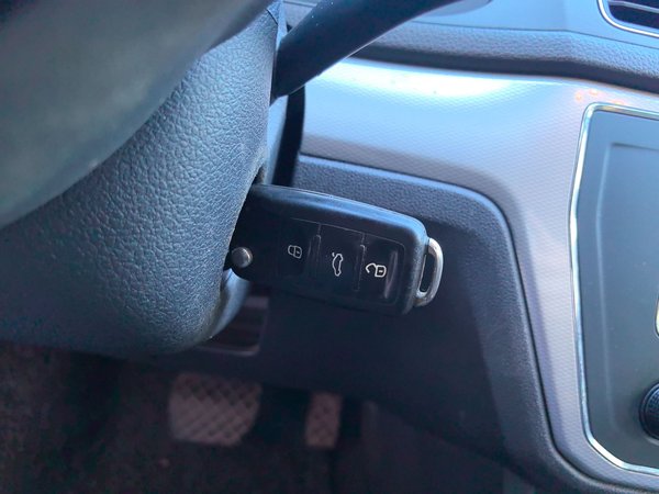 Volkswagen Gran Lavida 2015, 116000 км, за 6743 USD - фото 12