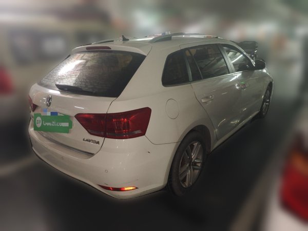 Volkswagen Gran Lavida 2015, 174300 км, за 5344 USD