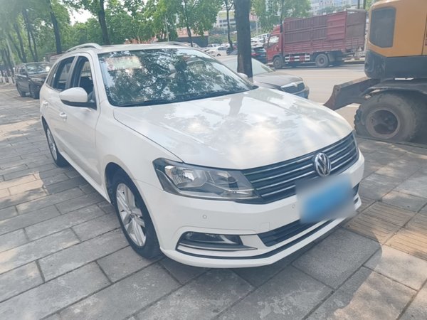 Volkswagen Gran Lavida 2017, 110300 км, за 7269 USD