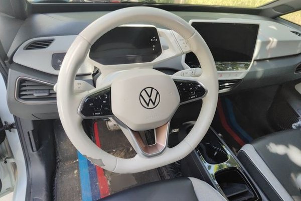Volkswagen ID.3 2021, 50900 км, за 13698 USD - фото 9