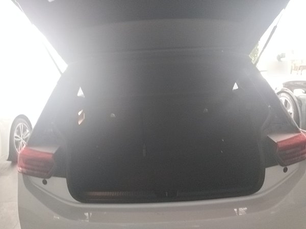 Volkswagen ID.3 2021, 56400 км, за 13043 USD - фото 22