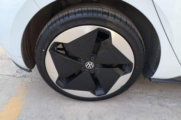 Volkswagen ID.3 2021, 60199 км, за 12843 USD - фото 11