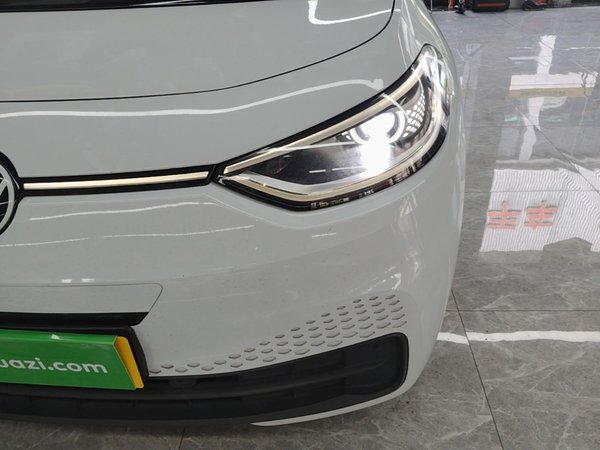 Volkswagen ID.3 2021, 61400 км, за 13570 USD - фото 9