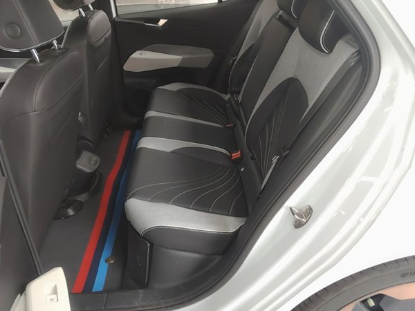 Volkswagen ID.3 2021, 61400 км, за 13570 USD - фото 20