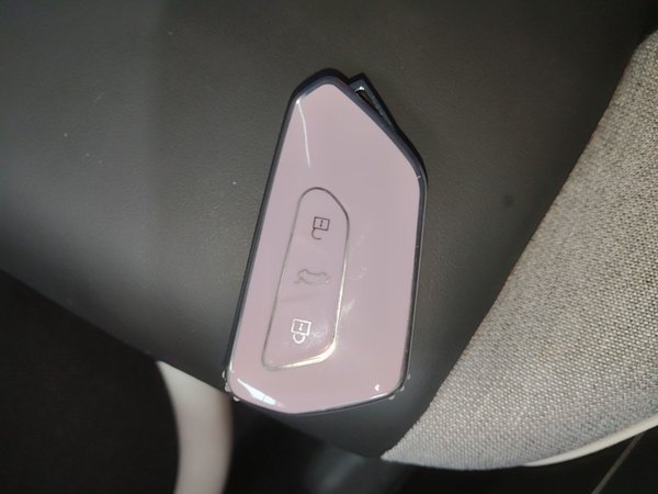 Volkswagen ID.3 2021, 61400 км, за 13570 USD - фото 12