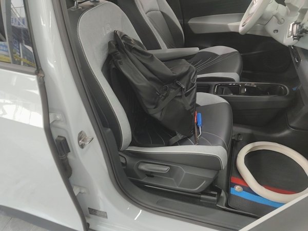 Volkswagen ID.3 2021, 61400 км, за 13570 USD - фото 23