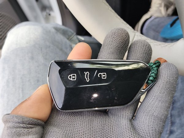 Volkswagen ID.3 2021, 89800 км, за 11332 USD - фото 12