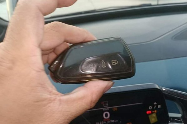 Volkswagen ID.3 2022, 36000 км, за 12635 USD - фото 23
