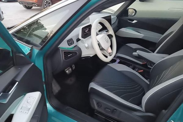 Volkswagen ID.3 2022, 43000 км, за 12902 USD