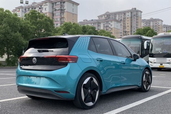 Volkswagen ID.3 2022, 43000 км, за 12902 USD - фото 28