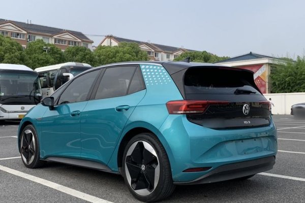 Volkswagen ID.3 2022, 43000 км, за 12902 USD - фото 29