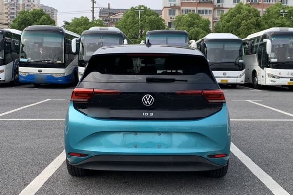Volkswagen ID.3 2022, 43000 км, за 12902 USD - фото 30