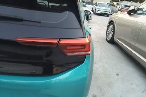 Volkswagen ID.3 2022, 43000 км, за 12902 USD - фото 23