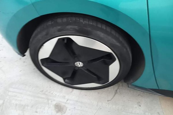 Volkswagen ID.3 2022, 43000 км, за 12902 USD - фото 25