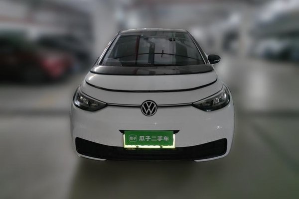 Volkswagen ID.3 2023, 36000 км, за 11475 USD
