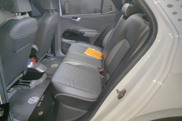Volkswagen ID.3 2023, 36000 км, за 11475 USD - фото 18