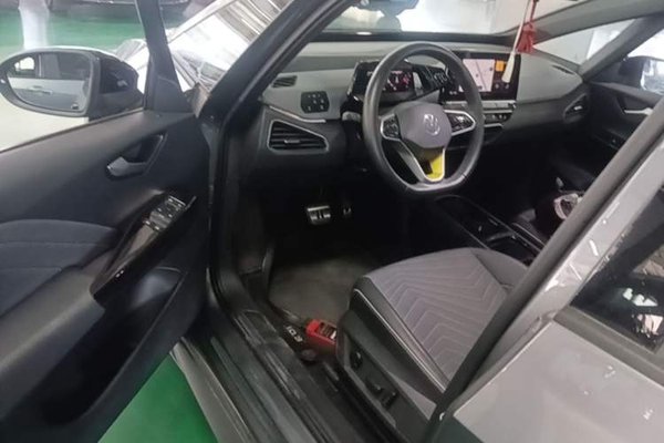 Volkswagen ID.3 2023, 13899 км, за 14212 USD - фото 18
