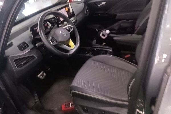Volkswagen ID.3 2023, 13899 км, за 14212 USD - фото 17