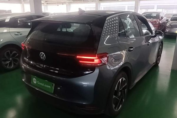 Volkswagen ID.3 2023, 13899 км, за 14212 USD - фото 6