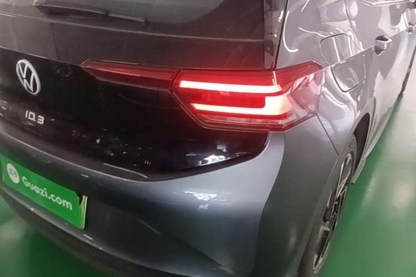 Volkswagen ID.3 2023, 13899 км, за 14212 USD - фото 9