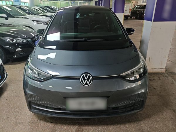 Volkswagen ID.3 2023, 25200 км, за 14792 USD
