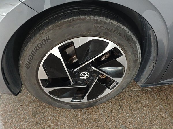 Volkswagen ID.3 2023, 25200 км, за 14792 USD - фото 8