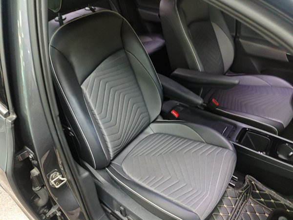 Volkswagen ID.3 2023, 25200 км, за 14792 USD - фото 23