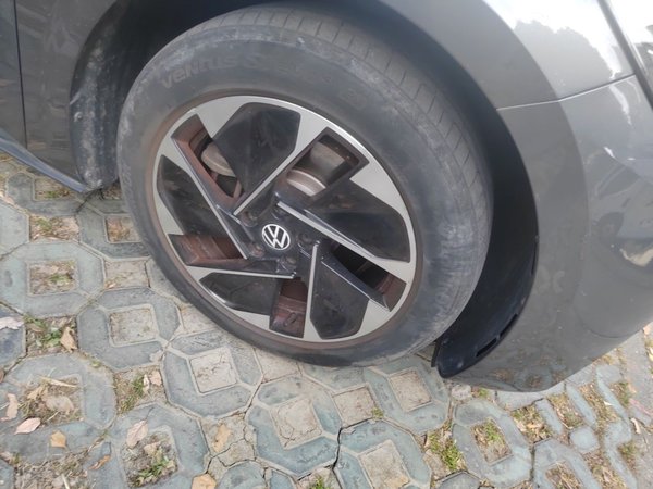Volkswagen ID.3 2023, 28500 км, за 12985 USD