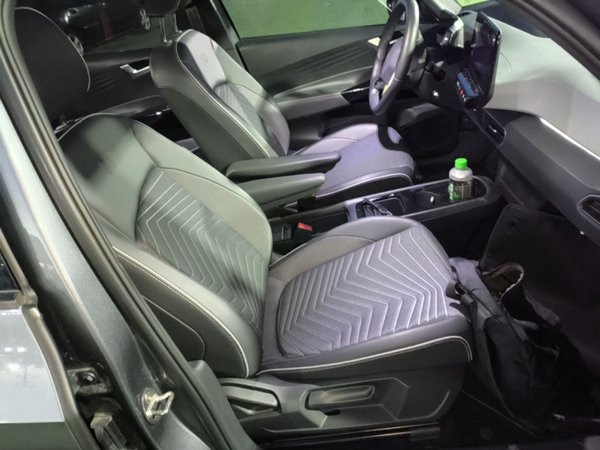 Volkswagen ID.3 2023, 5300 км, за 14199 USD - фото 23
