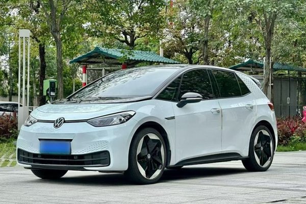 Volkswagen ID.3 · 2023 год