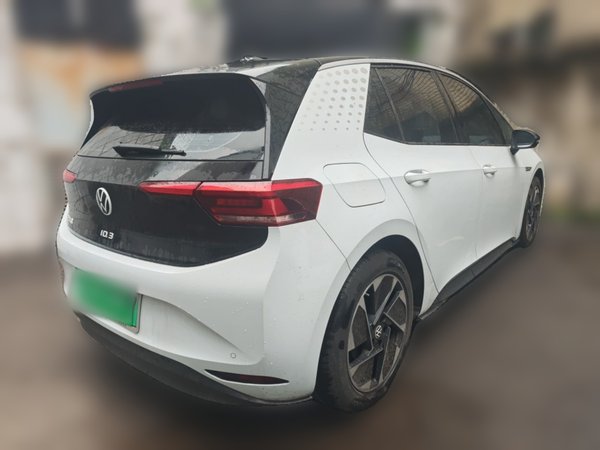 Volkswagen ID.3 2023, 12700 км, за 14238 USD