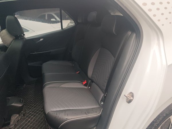 Volkswagen ID.3 2023, 12700 км, за 14238 USD - фото 14