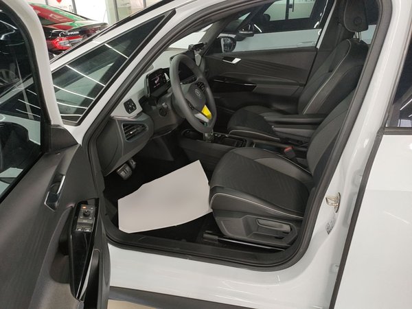 Volkswagen ID.3 2023, 41400 км, за 12955 USD - фото 19