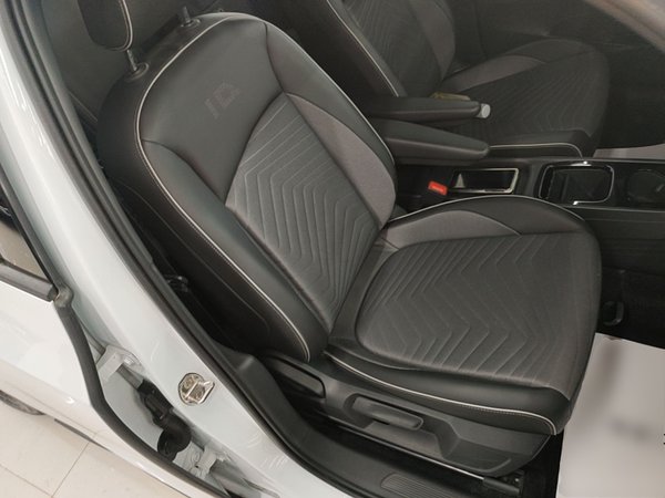Volkswagen ID.3 2023, 41400 км, за 12955 USD - фото 23