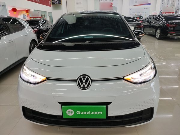 Volkswagen ID.3 2023, 41400 км, за 12955 USD