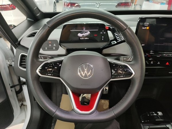 Volkswagen ID.3 2023, 45199 км, за 13401 USD - фото 14