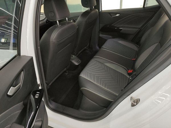 Volkswagen ID.3 2023, 45199 км, за 13401 USD - фото 20