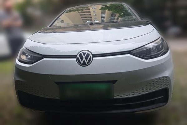 Volkswagen ID.3 2023, 45700 км, за 12939 USD