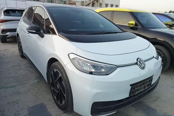 Volkswagen ID.3 2023, 54900 км, за 13516 USD