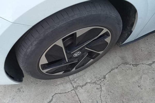 Volkswagen ID.3 2023, 54900 км, за 13516 USD - фото 10
