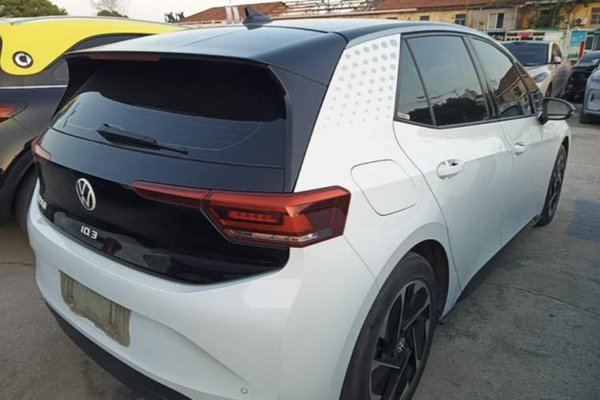 Volkswagen ID.3 2023, 54900 км, за 13516 USD - фото 6
