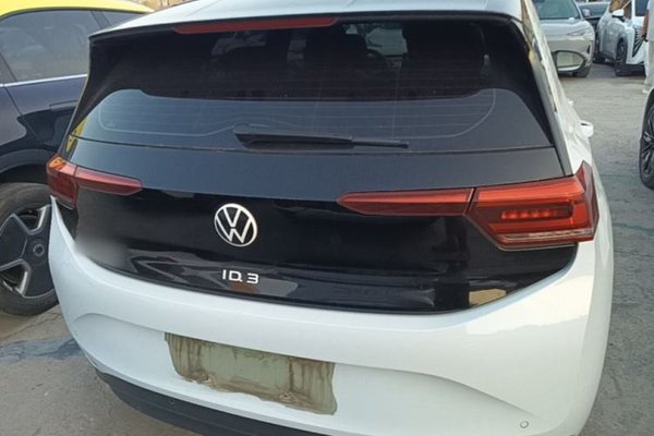Volkswagen ID.3 2023, 54900 км, за 13516 USD