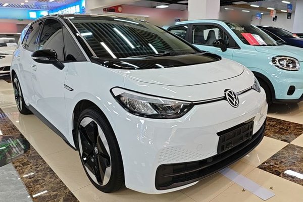 Volkswagen ID.3 2023, за 14395 USD