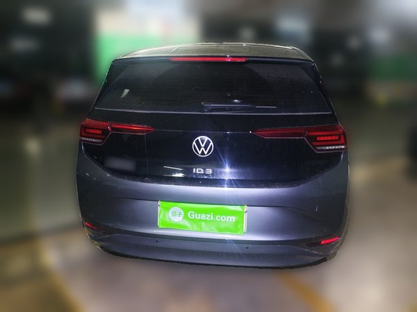 Volkswagen ID.3 2024, 13900 км, за 15631 USD