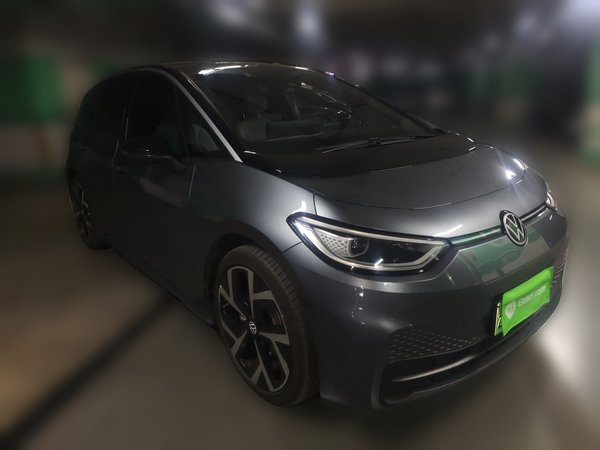 Volkswagen ID.3 2024, 13900 км, за 15631 USD