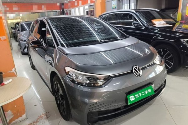 Volkswagen ID.3 2024, 34800 км, за 14023 USD